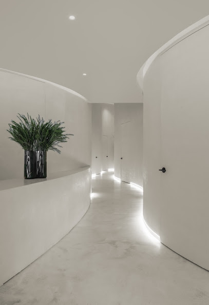 ALEXIS LAUREN | Best Botox Specialist & Custom Facials In Miami