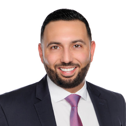 Louis Urbina, PA - Realtor Associate at Avanti Way Realty in Miami, FL