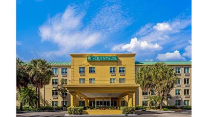 La Quinta Inn & Suites by Wyndham Miami Cutler Bay