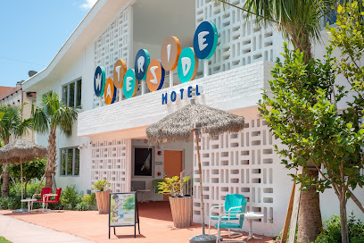 Waterside Hotel