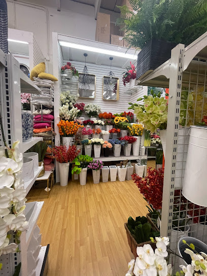 Shima Decor | Floral | Holiday